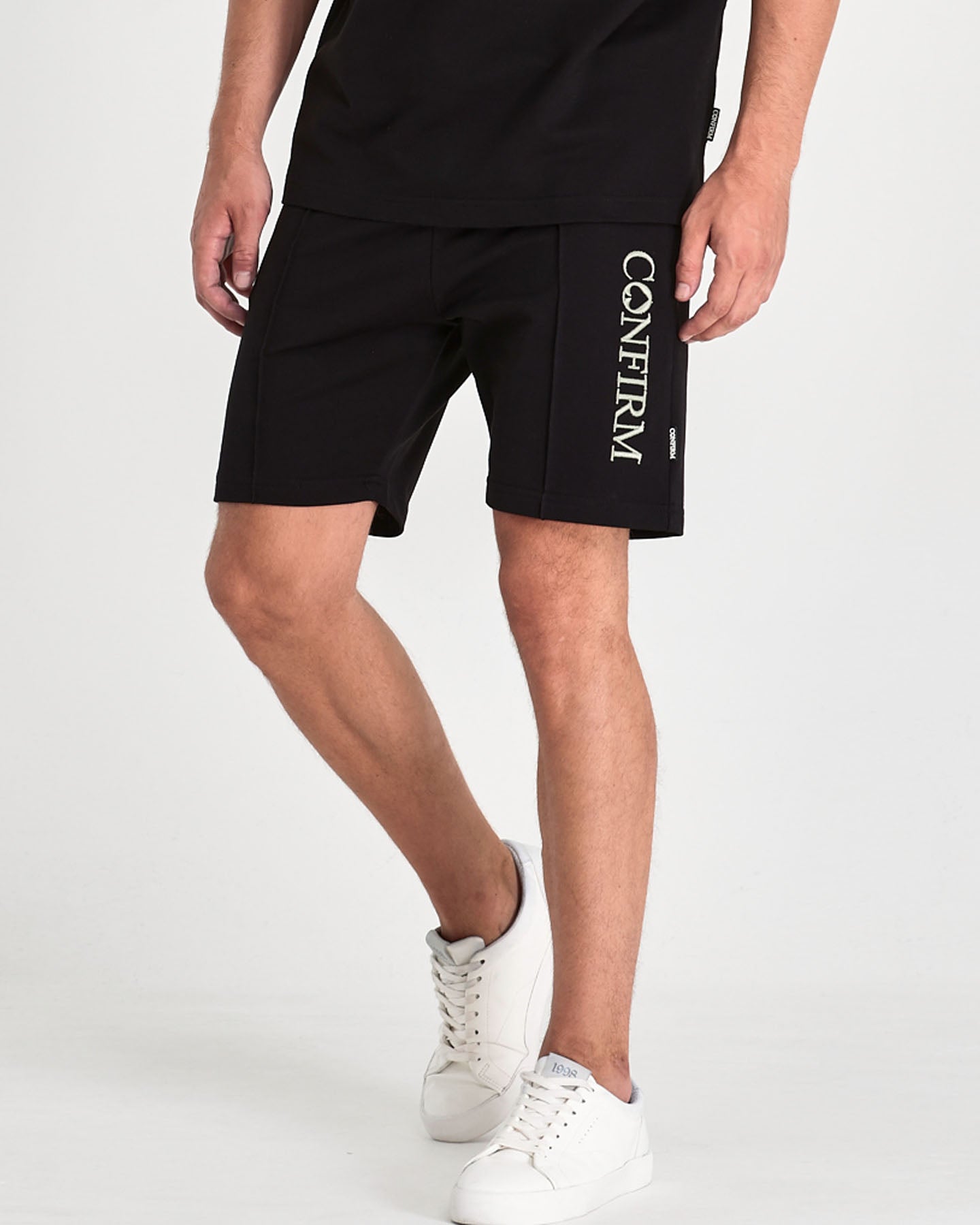 Soft solid Short | black