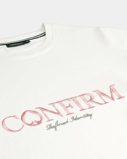 Confirm Refined Identity heren T-shirt in off white met CONFIRM-borstborduring