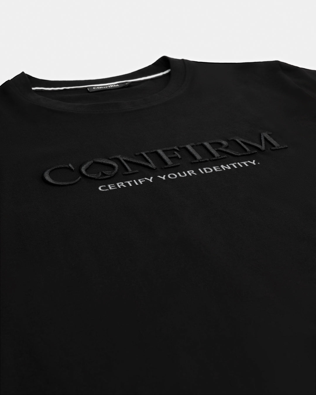 Classic T-shirt identity | black